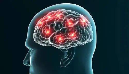 今晚18 30,神經(jīng)內(nèi)科武劍主任做客健康北京,告訴大家換季什么人容易腦出血